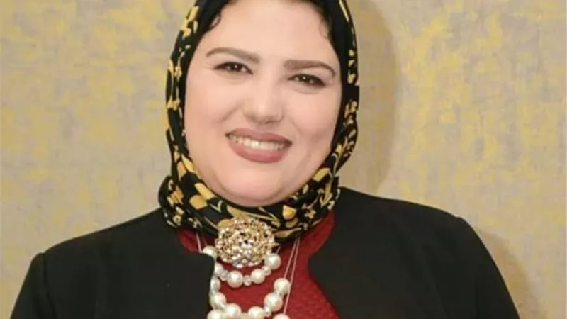 امرأتان