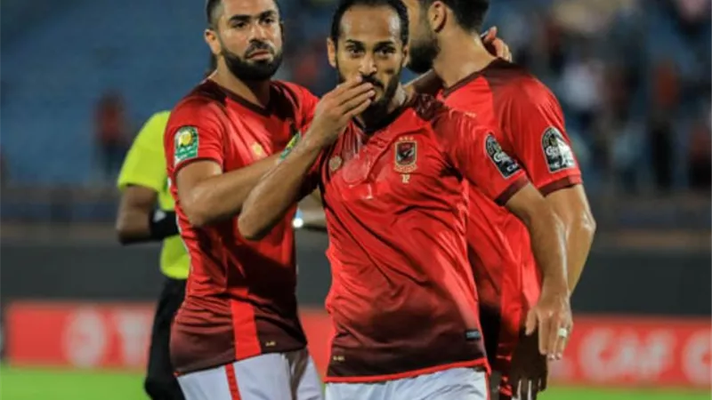 وليد سليمان يدعم مؤمن زكريا معلقاً .. 