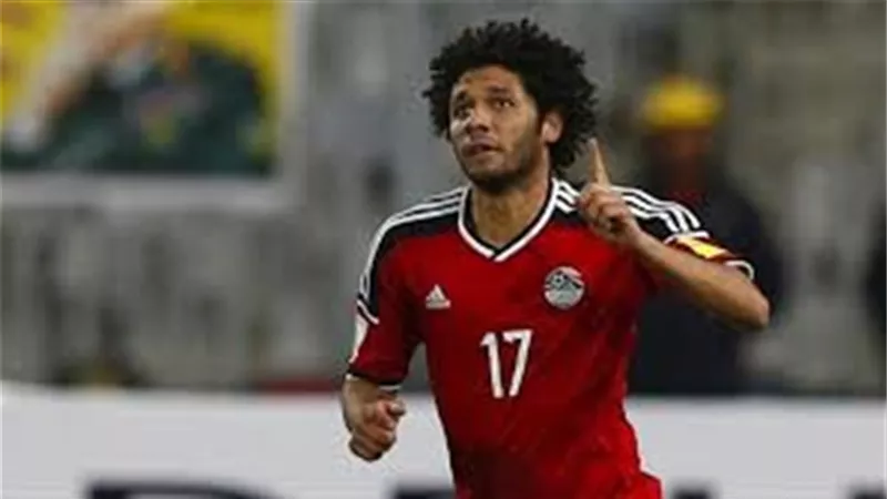 لحظة طرد محمد الننى فى أول ظهور له بالدوري التركى.. فيديو