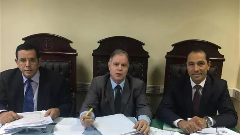 المؤبد لـ 4 مسجلين ..قطعوا الطريق وشرعوا في قتل عميد وسرقوا السيارات بالإكراه