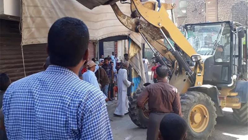 تحرير 92 محضر إشغال بسوهاج