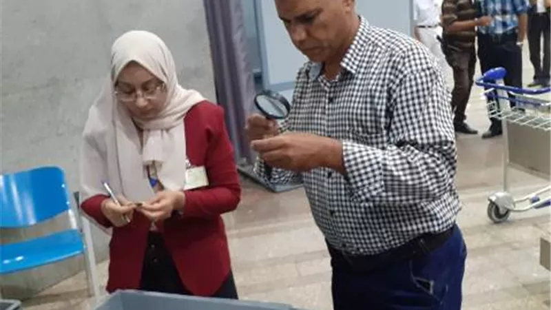 ضبط عملات اثرية بمطاري الاقصر وأسيوط