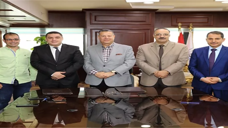 تعاون لسد النقص في 