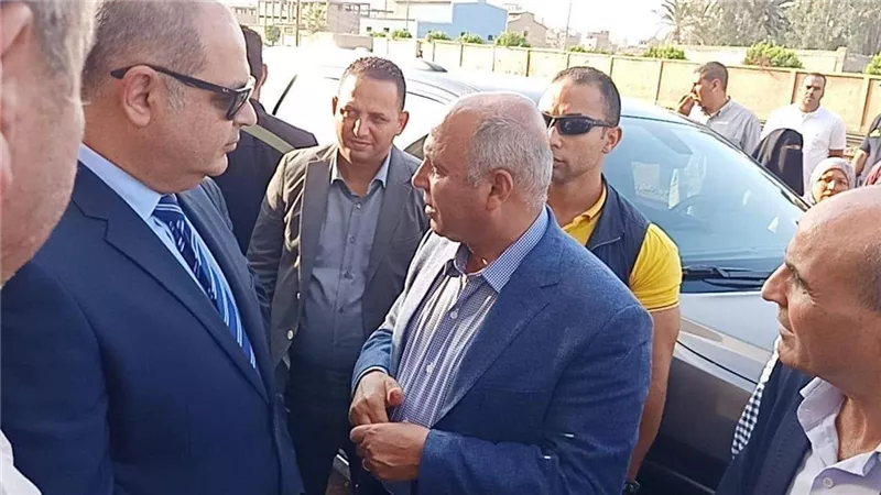 وزير النقل ومحافظ الغربية فى زيارة سريعة لمحطة سكك حديد كفر الزيات