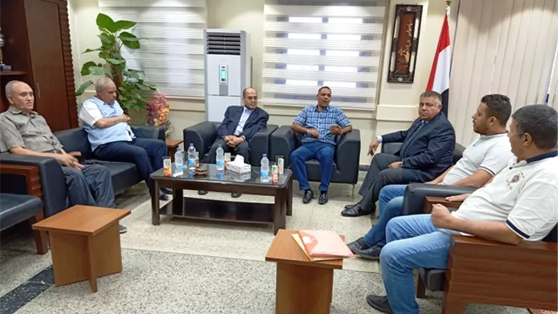 خطة عاجلة لرفع القدرات الكهربائية لمستشفى بدر الجامعى.. بالمستندات والصور