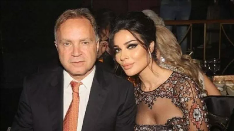 نادين نسيب نجيم تعلن طلاقها على تويتر: 