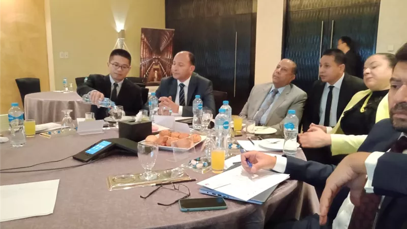 عبد العظيم حسين: مصلحة الضرائب حريصة على الاستفادة من تجارب الدول الأخرى للرقمنة