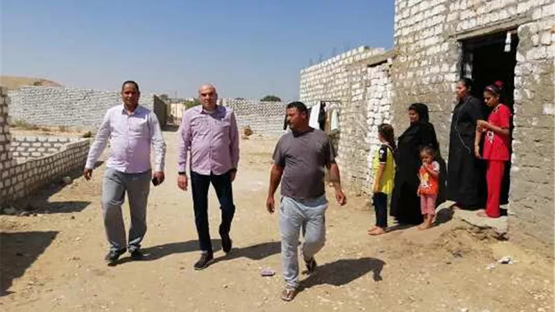 رئيس مدينة الطود جنوب الأقصر يتفقد محطة السكة الحديد وأعمال إنارة ابشوارع المحيطة