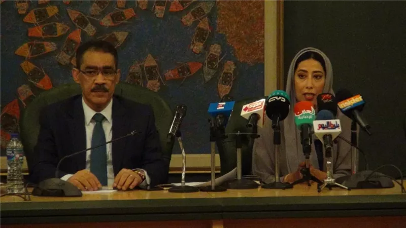 الإبراشي: الصحافة الورقية هي الأم.. والعلاقة مع السلطة ستظل موجودة