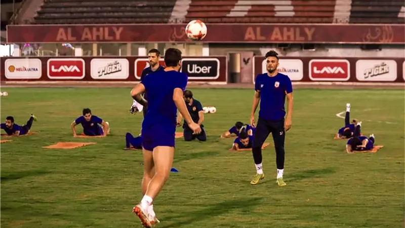 الاهلى يزف بشرى سارة لجماهيره بشأن محمد محمود استعداداً للسوبر