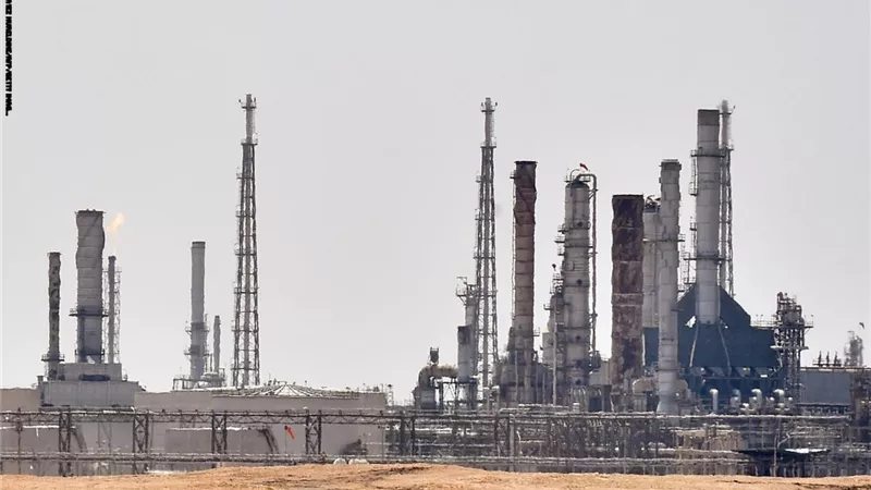بعد هجوم أرامكو.. مصدران يكشفان كم سيستغرق استعادة مستويات إنتاج النفط في السعودية