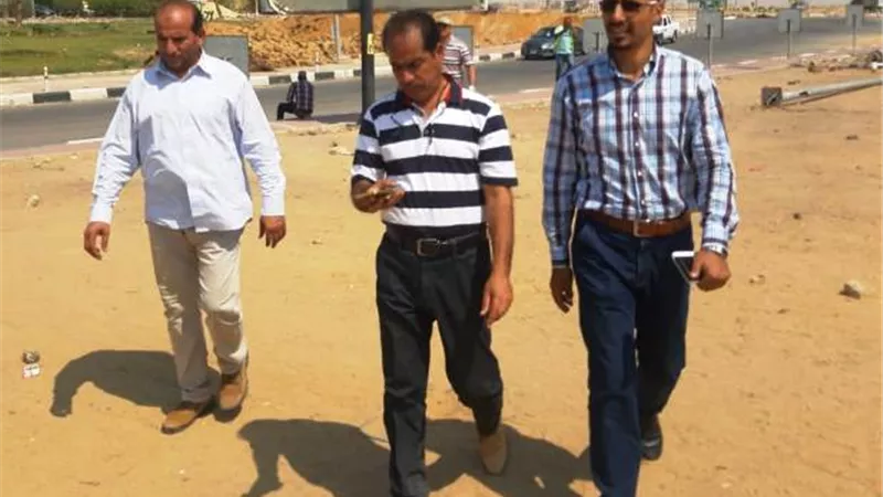 الغيطى يعلن عن أسباب غلق مدخل مدينة الشروق على طريق السويس تعرف على الحل بالصور