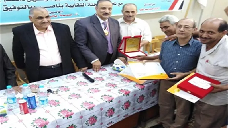 تكريم 200 مدير ووكيل مدرسة بناصر