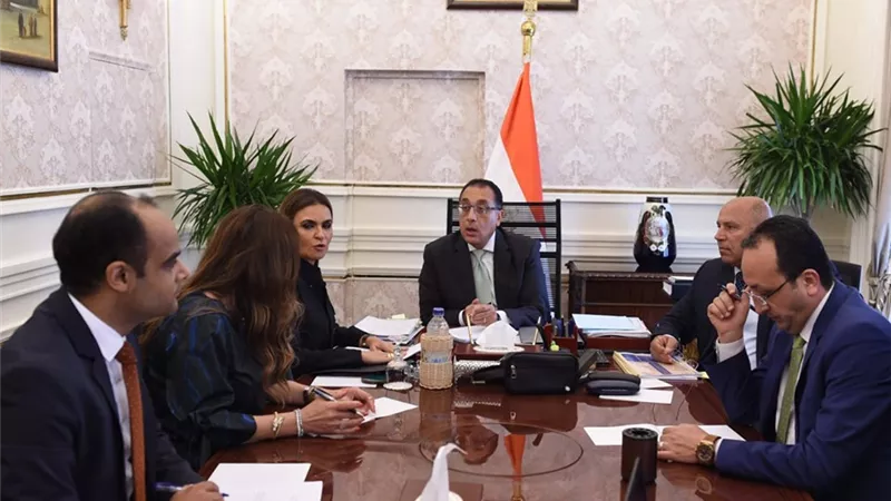 مدبولى يستعرض تمويل وتنفيذ مشروعات السكة الحديد والأنفاق والنقل البحرى والنهري