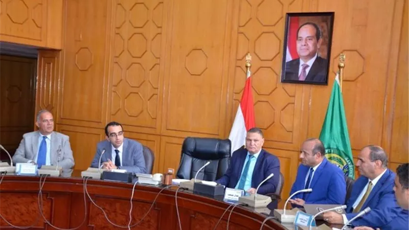 لجان فنية تتابع المشروعات الاستثمارية في الإسماعيلية