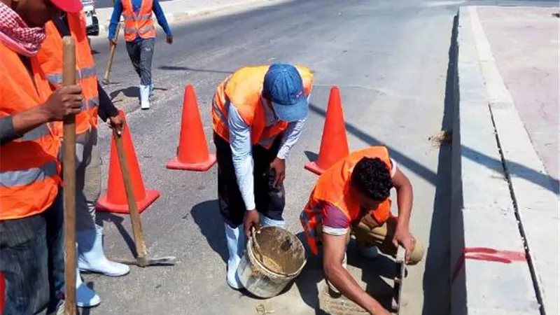تفاصيل خطة جهاز الشروق لمواجهة موسم الأمطار فى المدينة بالصور