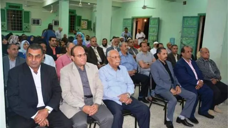 الزملوط يشهد تكريم الدفعة الأولى من خريجى معهد إعداد الدعاة بالوادى الجديد..صور