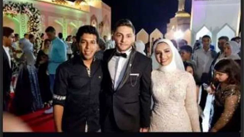 الخطيب ونجوم الأهلي في حفل زفاف نجم الفريق ..صور