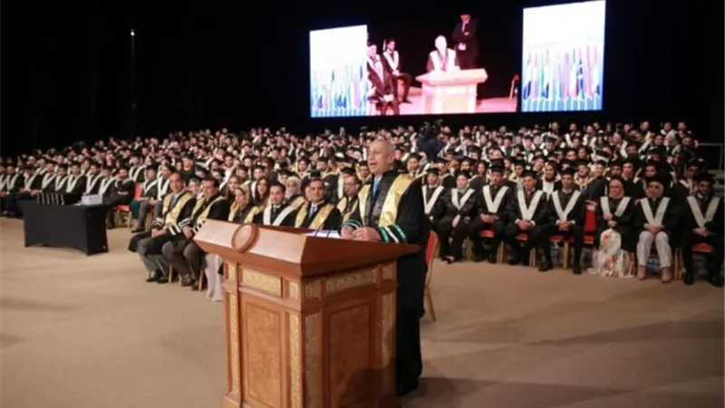 الأكاديمية العربية تحتفل بتخريج 374 طالبا وطالبة من ابنائها من كلية الإدارة والتكنولوجيا فرع مصر الجديدة