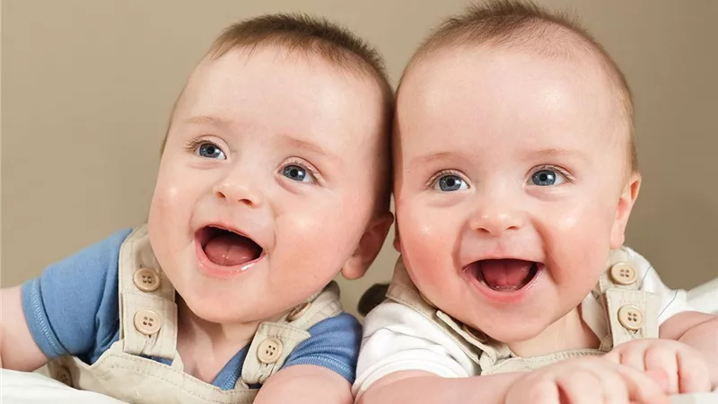 القضاء ينتقم من زوجين عذبا أطفالا