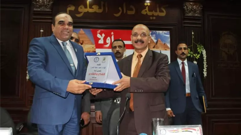 بالصور .د عبد الراضى .. إعداد مائة قائد بأسد القضاء المصري