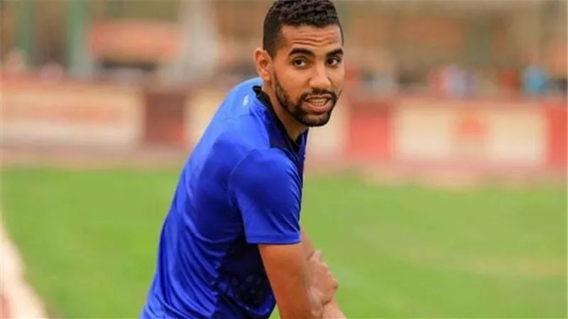 مؤمن زكريا يطير الى ألمانيا لاستكمال علاجه