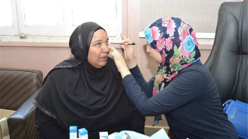 حياة كريمة بسوهاج تنظم 4 قوافل طبية مجانية