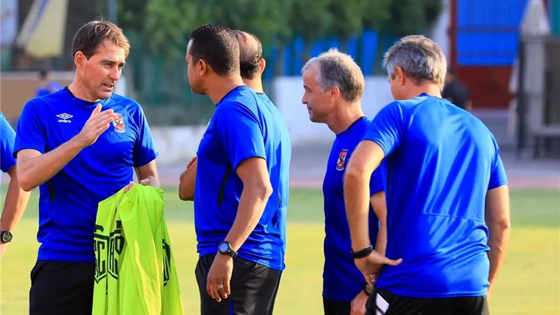 الأهلى يعلن قائمته لمواجهة الزمالك فى السوبر