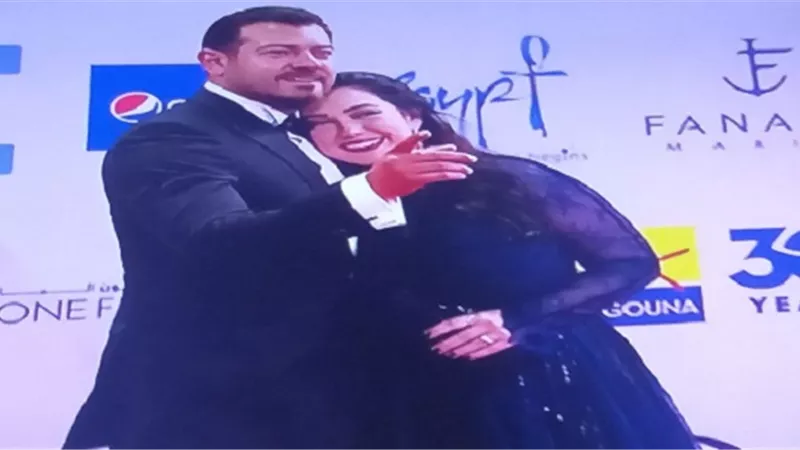 عمرو يوسف: أعيش نوع جديد من الحب بسبب 