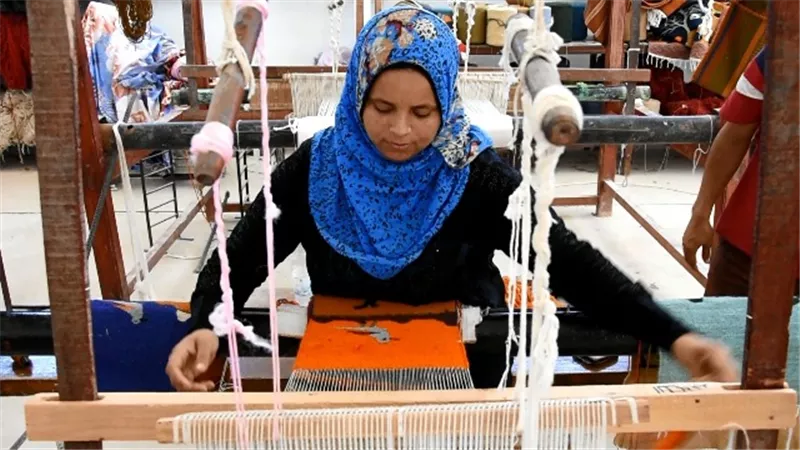 مطروح تشارك فى معرض تراثنا للحرف اليدوية ..صور
