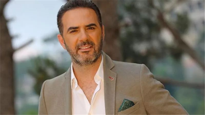 وائل جسار: كلنا معاك يا سيسى ومع الجيش المصرى.. فيديو