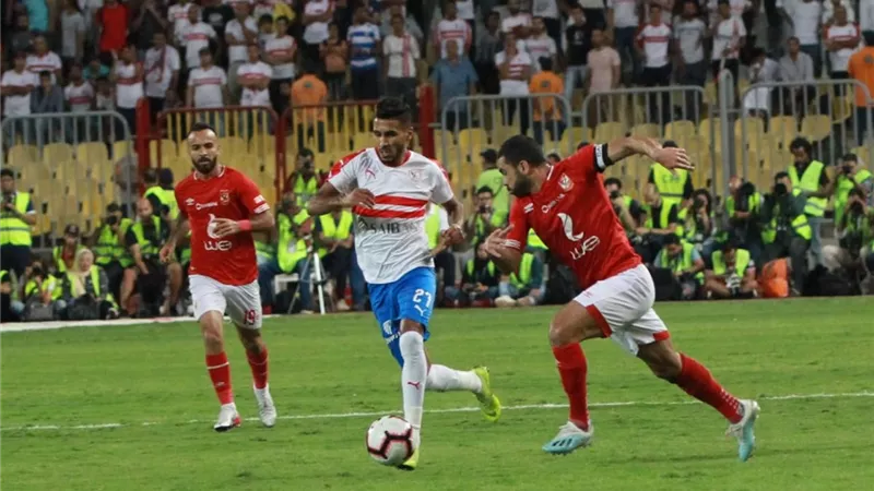 محمود علاء يحرز الهدف الأول للزمالك فى مرمى الأهلى