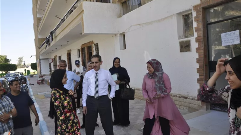 انتظام الدراسة فى كليات جامعه القناة