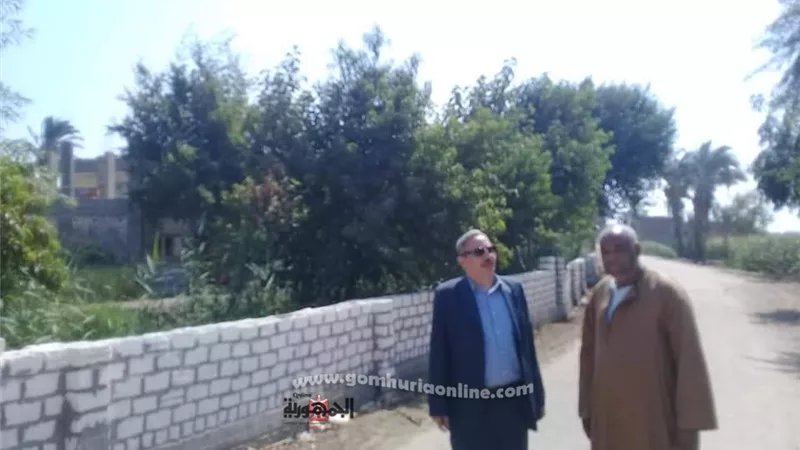 رئيس مركز ابنوب يتفقد اعمال التطوير بصحبة رئيس قرية بني ابراهيم