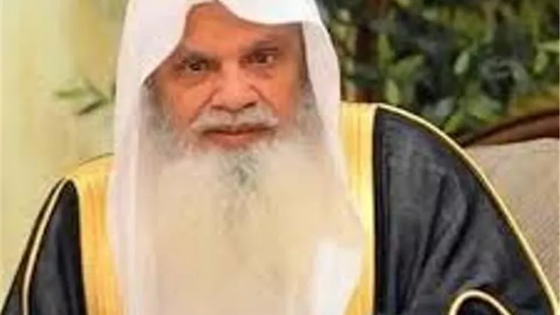 الشيخ الحذيفى امام المسجد النبوى يتعرض لوعكة صحية ويدخل المستشفى
