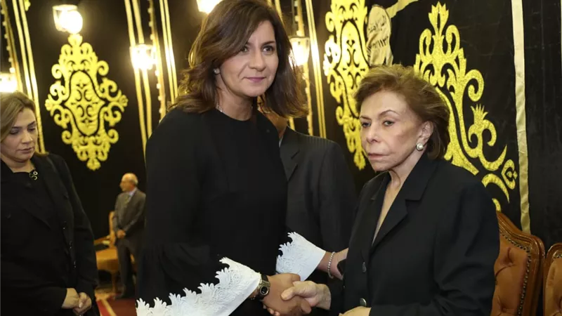 بالصور.. الرئيس عبد الفتاح السيسي يوفد مندوبا عنه للعزاء في الدكتور علي رحمي