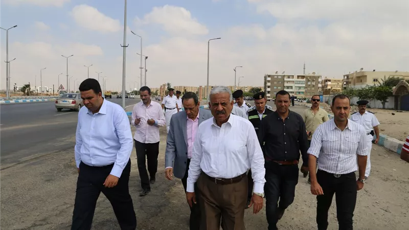 جولة ميدانية لصقر في 5 مدن بالسويس.. صور