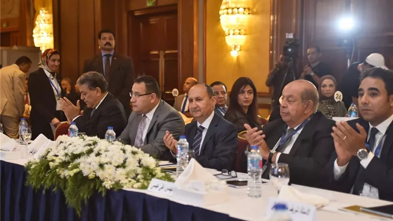 وزير التجارة والصناعة يفتتح مؤتمر 