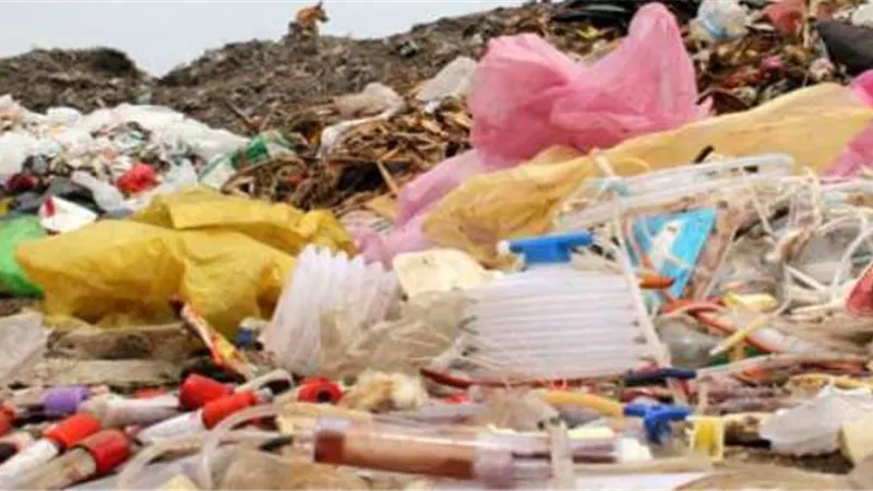 التخلص الآمن من ١٠ أطنان نفايات طبية بمحارق الوادى الجديد