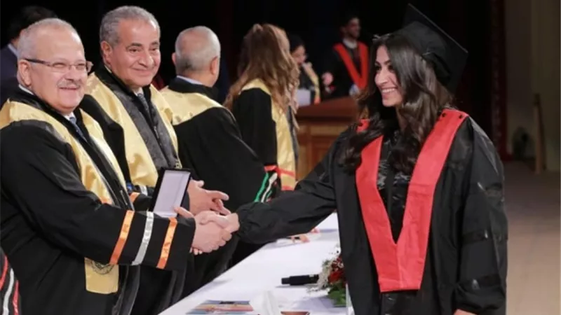 مصيلحي والخشت يشهدان حفل تخرج طلاب الأكاديمية العربية فرع القرية الذكية