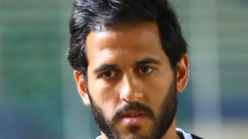 نجم هجوم الاهلي يجري جراحه عاجله في الوجه