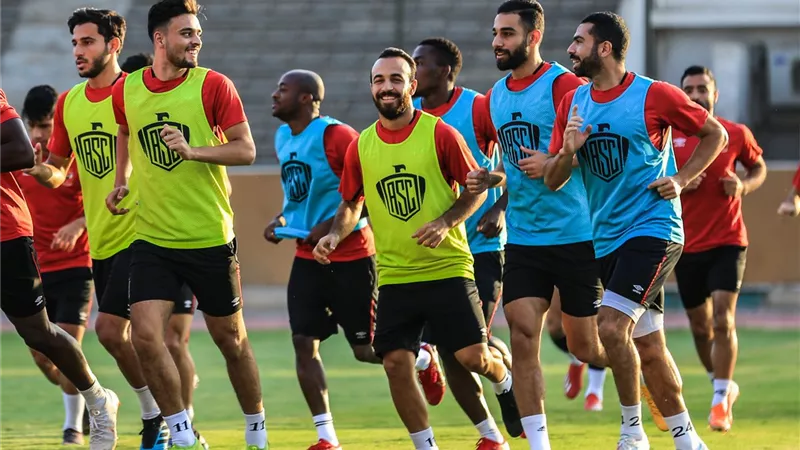 الأهلي يبدأ غدا استعداده لمواجهة كانو سبورت