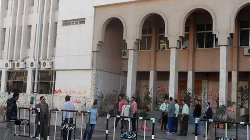 صيدلة الزقازيق تنظم احتفالية لتكريم خريجي دفعة 2018-2019