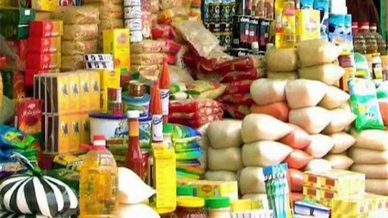 حماية المستهلك: السجن 5 سنوات و4 ملايين جنيه غرامة احتكار السلع الأساسية