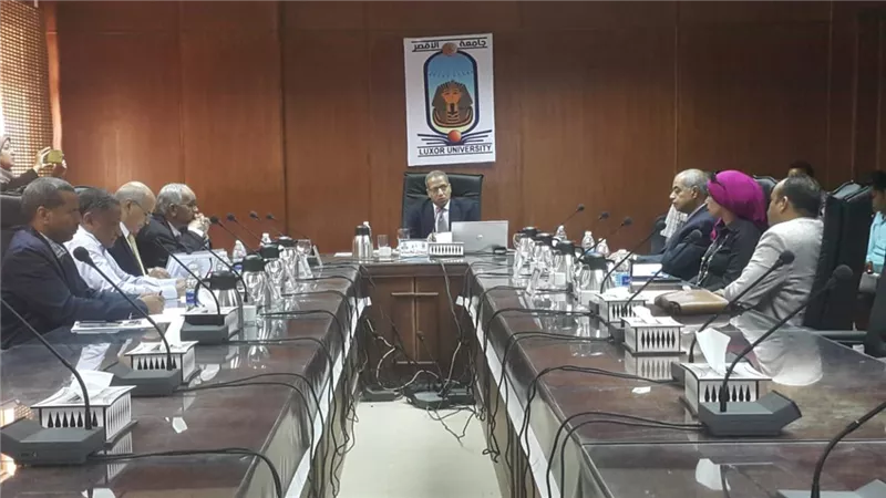 جامعة الأقصر تعفي طلاب حلايب وشلاتين من المصروفات