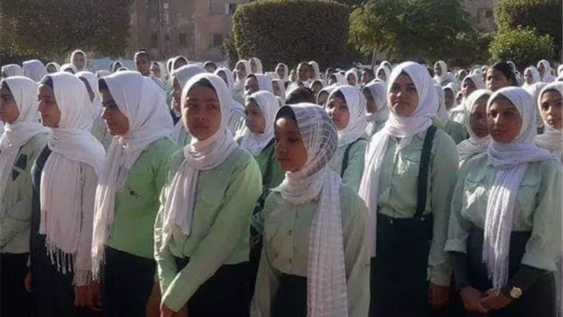 مدير تعليم القاهرة فى جولة بمدارس إدارة السلام التعليمية