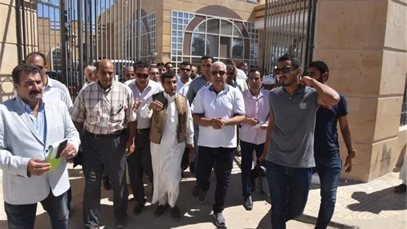 محافظ مطروح يزور مستشفي الضبعة المركزي