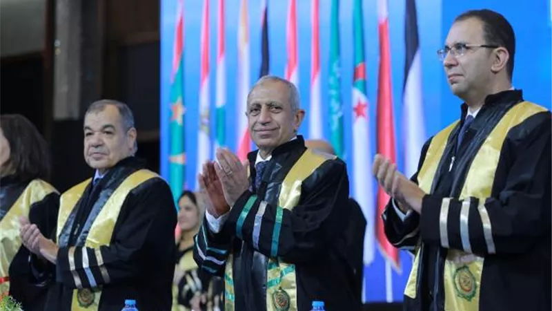 بالصور.. الأكاديمية العربية تحتفل بتخريج دفعة جديدة من طلبة كلية الإدارة والتكنولوجيا