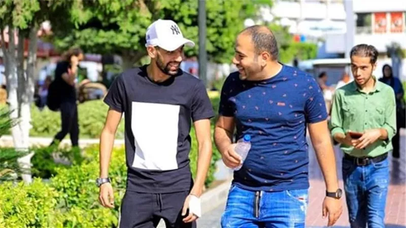 مؤمن زكريا يظهر في الأهلي