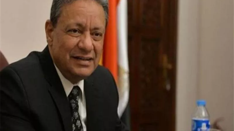 كرم جبر: الشعب المصري يثق فى رئيسه وفي القيادة السياسية